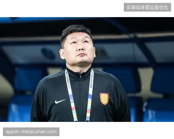 主帅刘建业防反战术奏效，升班马重庆铜梁龙成半程最大黑马